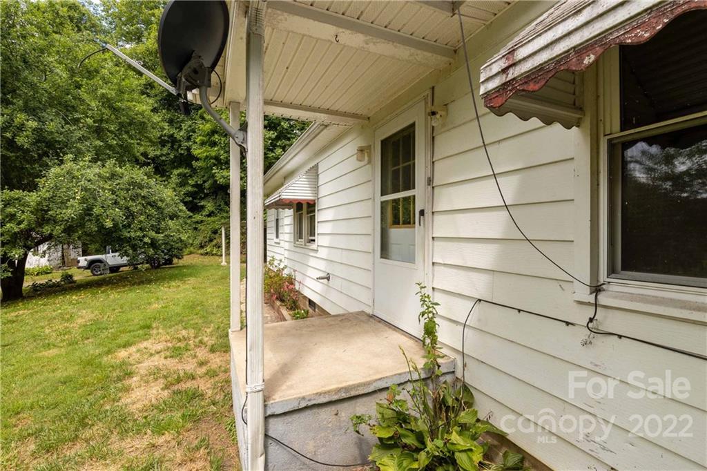 92 Violet Lane Newland NC 28657