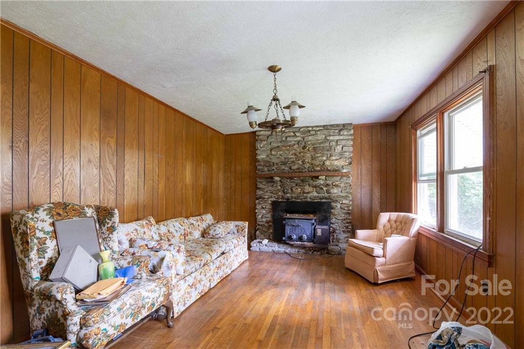 92 Violet Lane Newland NC 28657