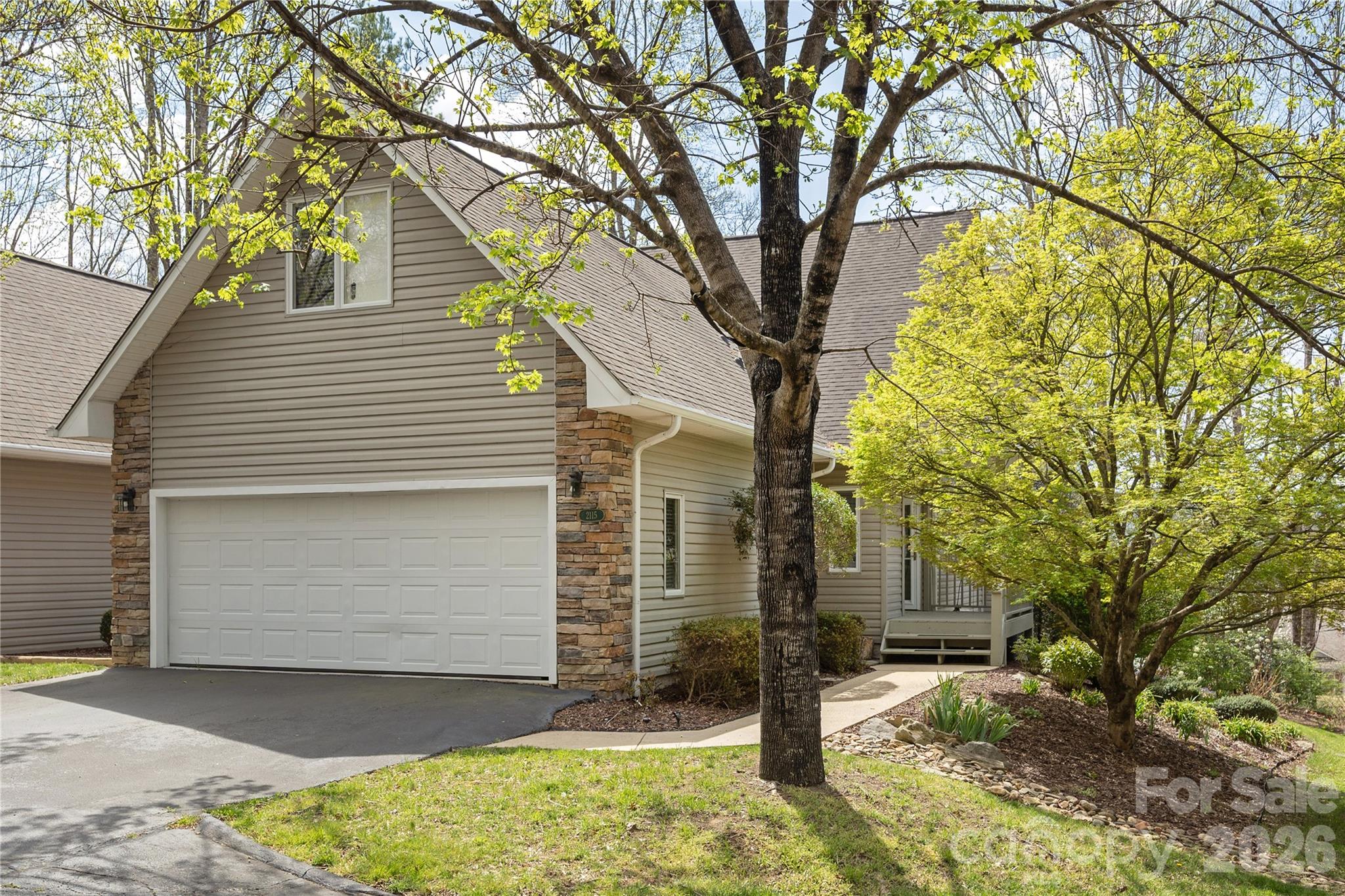 2115 Cumming Woods Court Hendersonville NC 28739