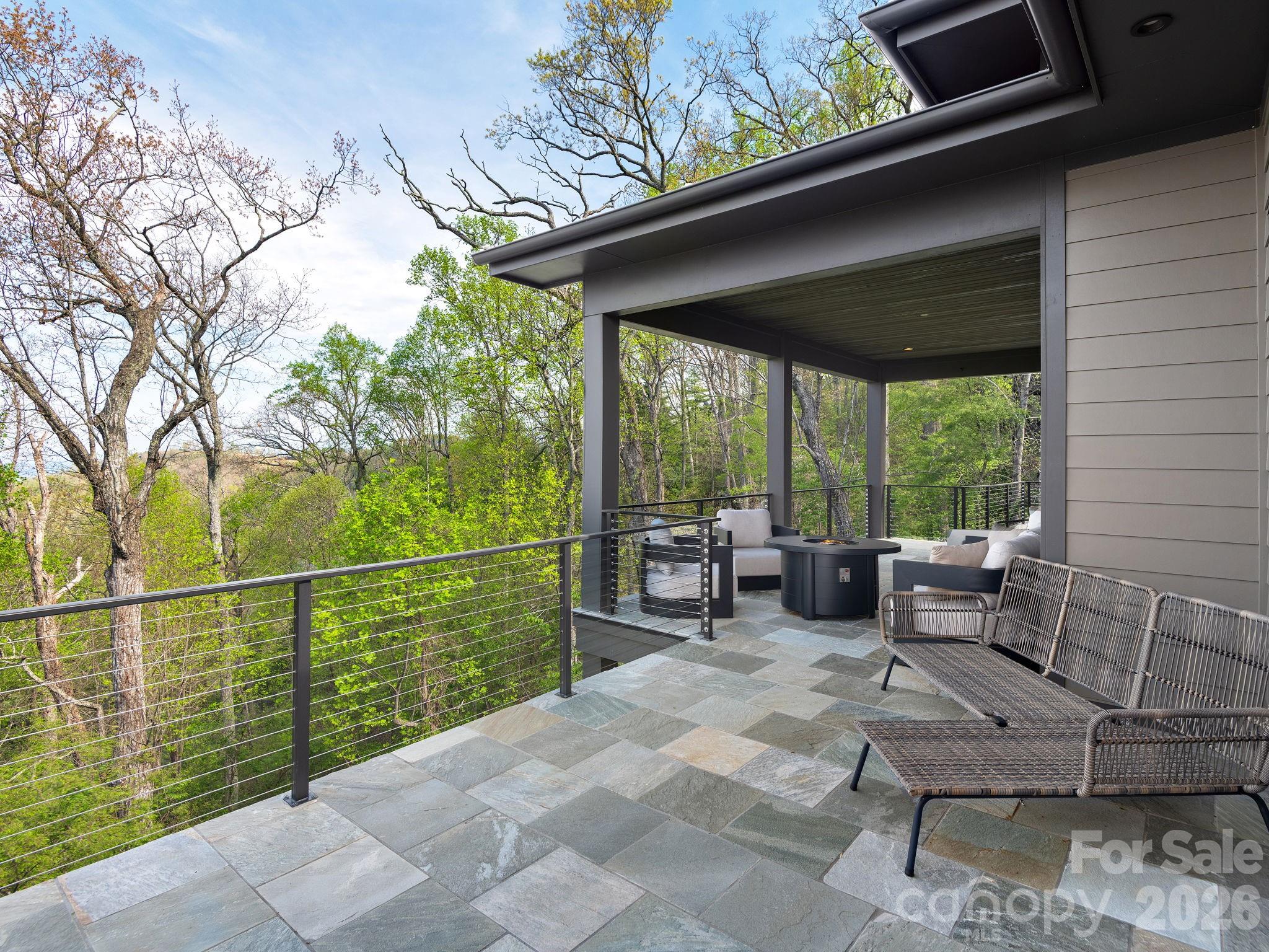 642 Altamont View Asheville NC 28804