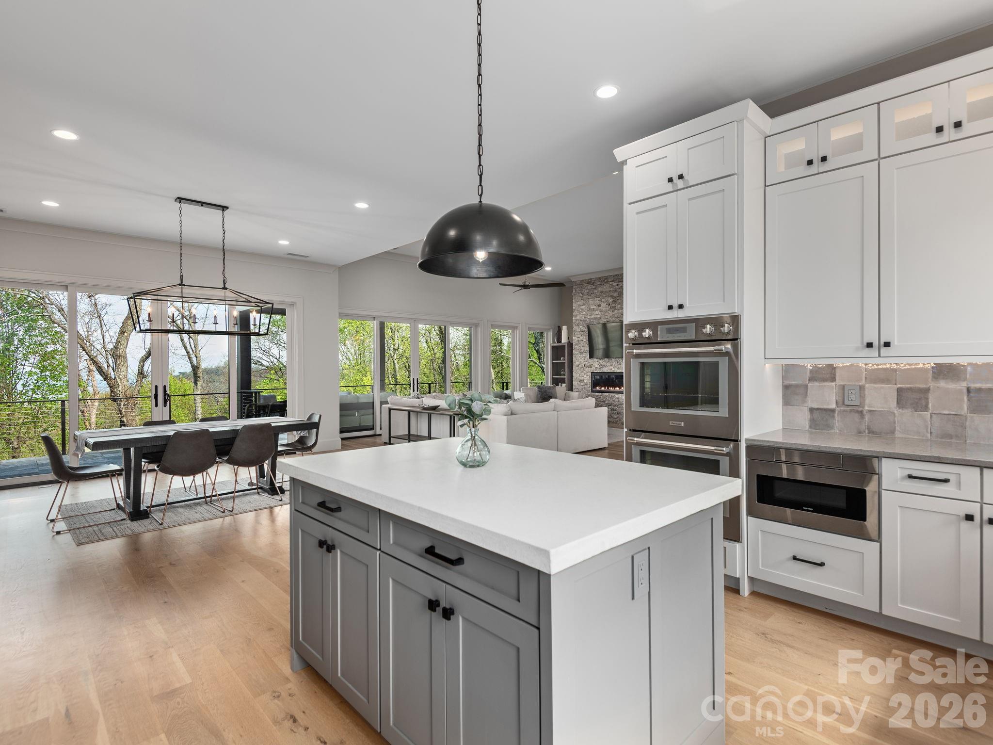 642 Altamont View Asheville NC 28804