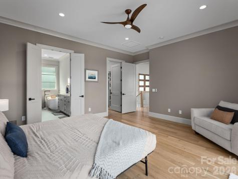 642 Altamont View Asheville NC 28804