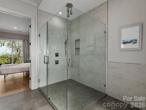 642 Altamont View Asheville NC 28804