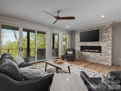 642 Altamont View Asheville NC 28804