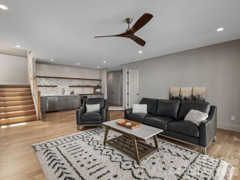 642 Altamont View Asheville NC 28804