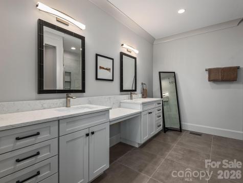 642 Altamont View Asheville NC 28804