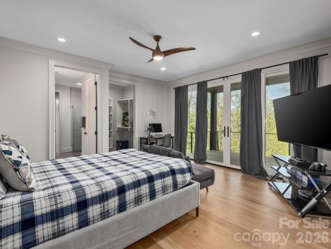 642 Altamont View Asheville NC 28804