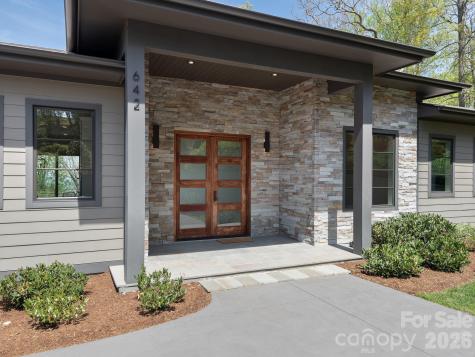 642 Altamont View Asheville NC 28804