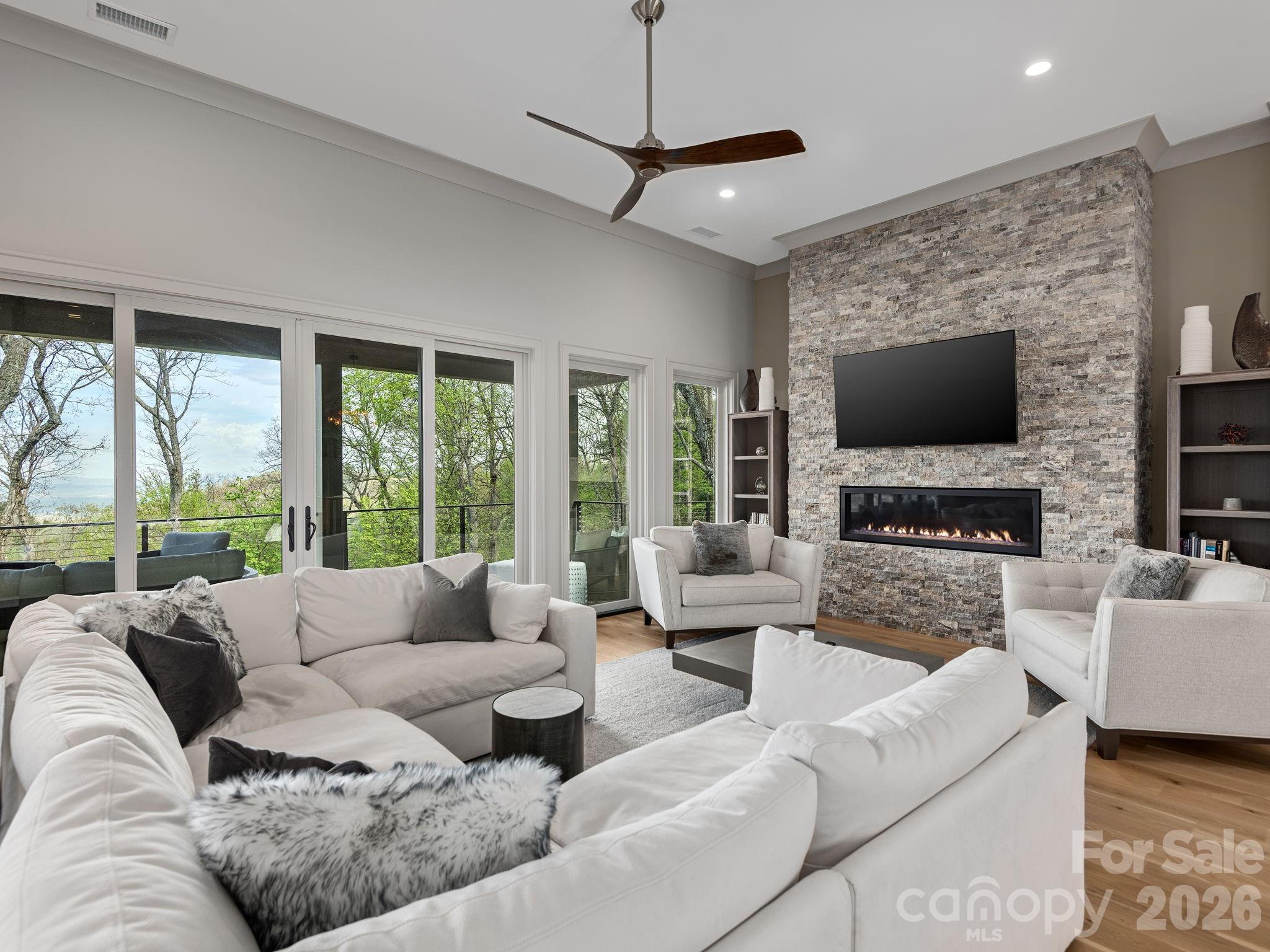 642 Altamont View Asheville NC 28804