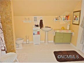 4048 Newfound Road Canton NC 28716