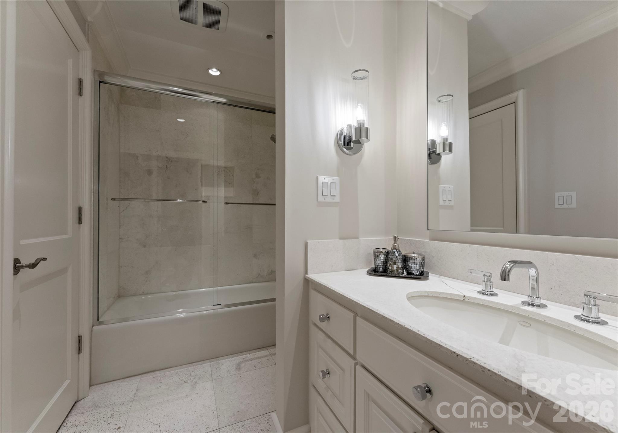 4231 Fox Brook Lane Charlotte NC 28211