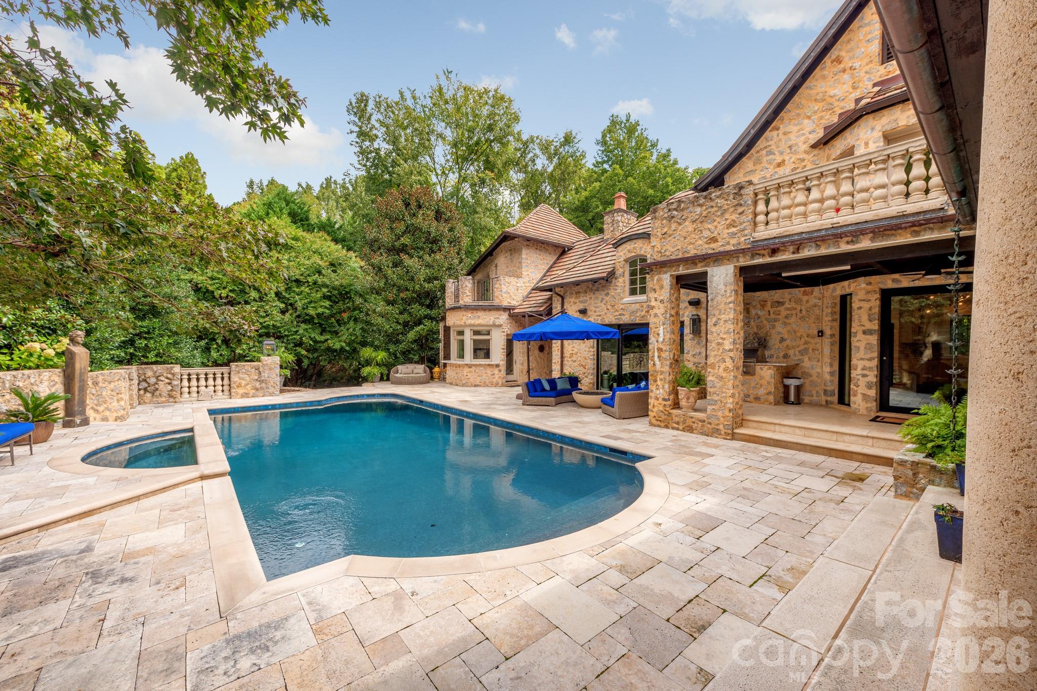 4231 Fox Brook Lane Charlotte NC 28211