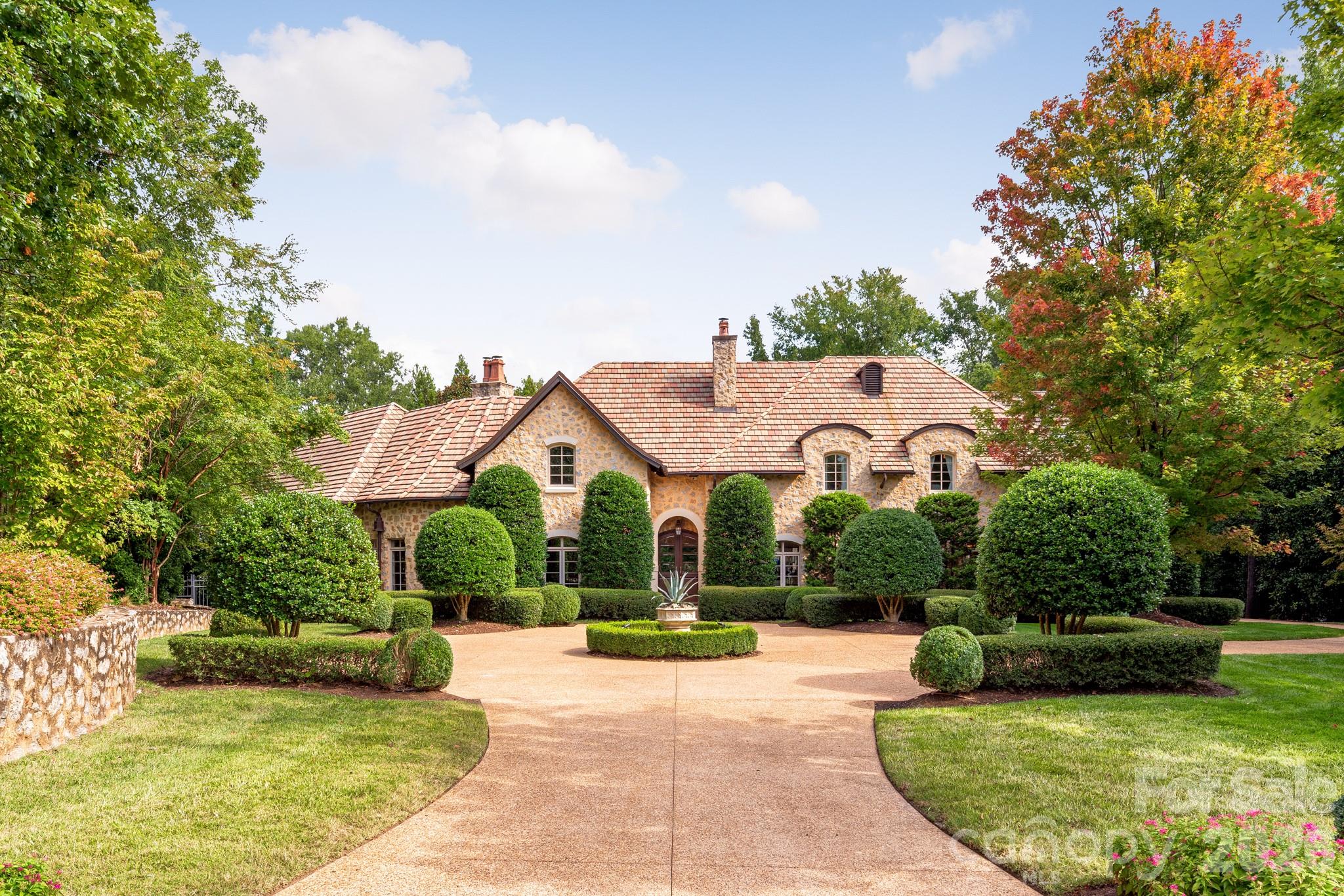 4231 Fox Brook Lane Charlotte NC 28211