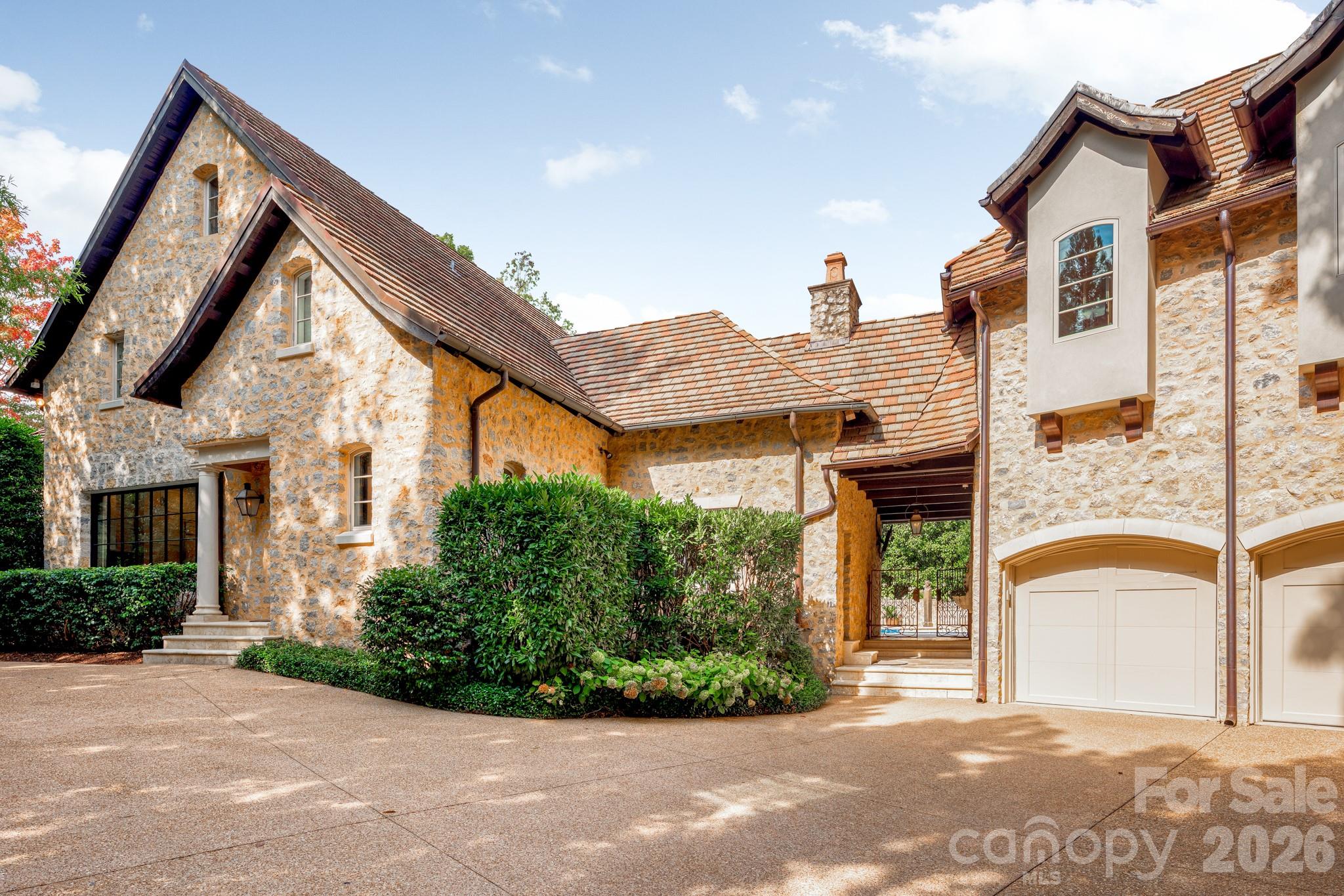 4231 Fox Brook Lane Charlotte NC 28211