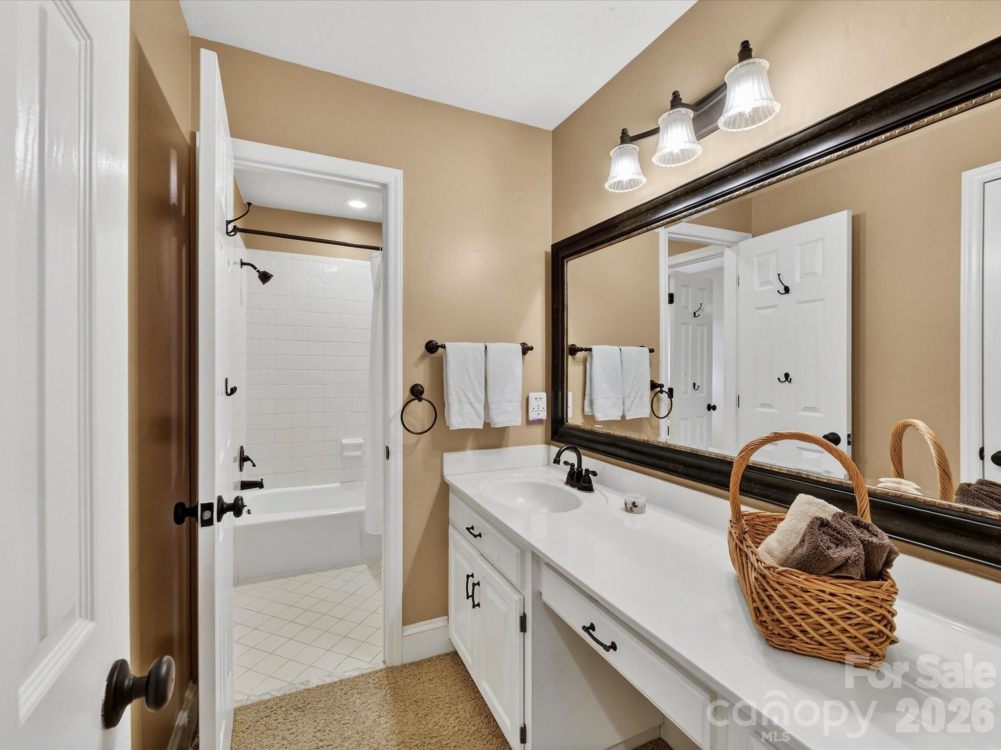 8715 Cahill Lane Charlotte NC 28277