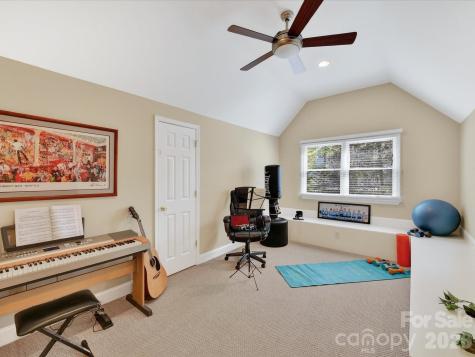 8715 Cahill Lane Charlotte NC 28277
