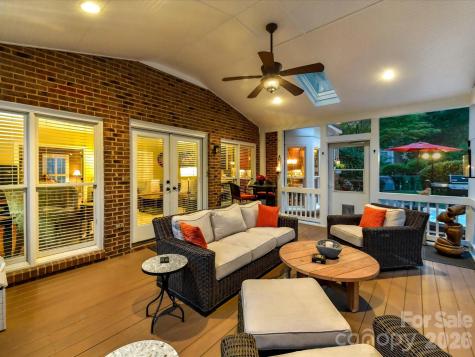 8715 Cahill Lane Charlotte NC 28277