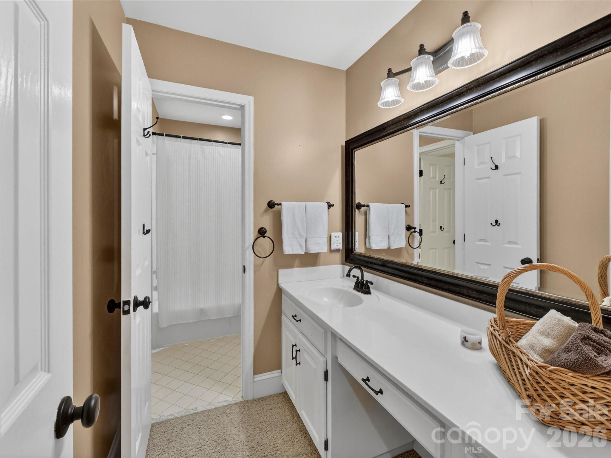 8715 Cahill Lane Charlotte NC 28277