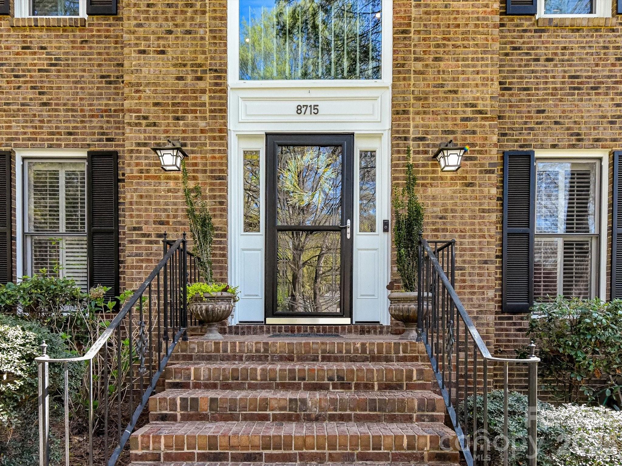 8715 Cahill Lane Charlotte NC 28277