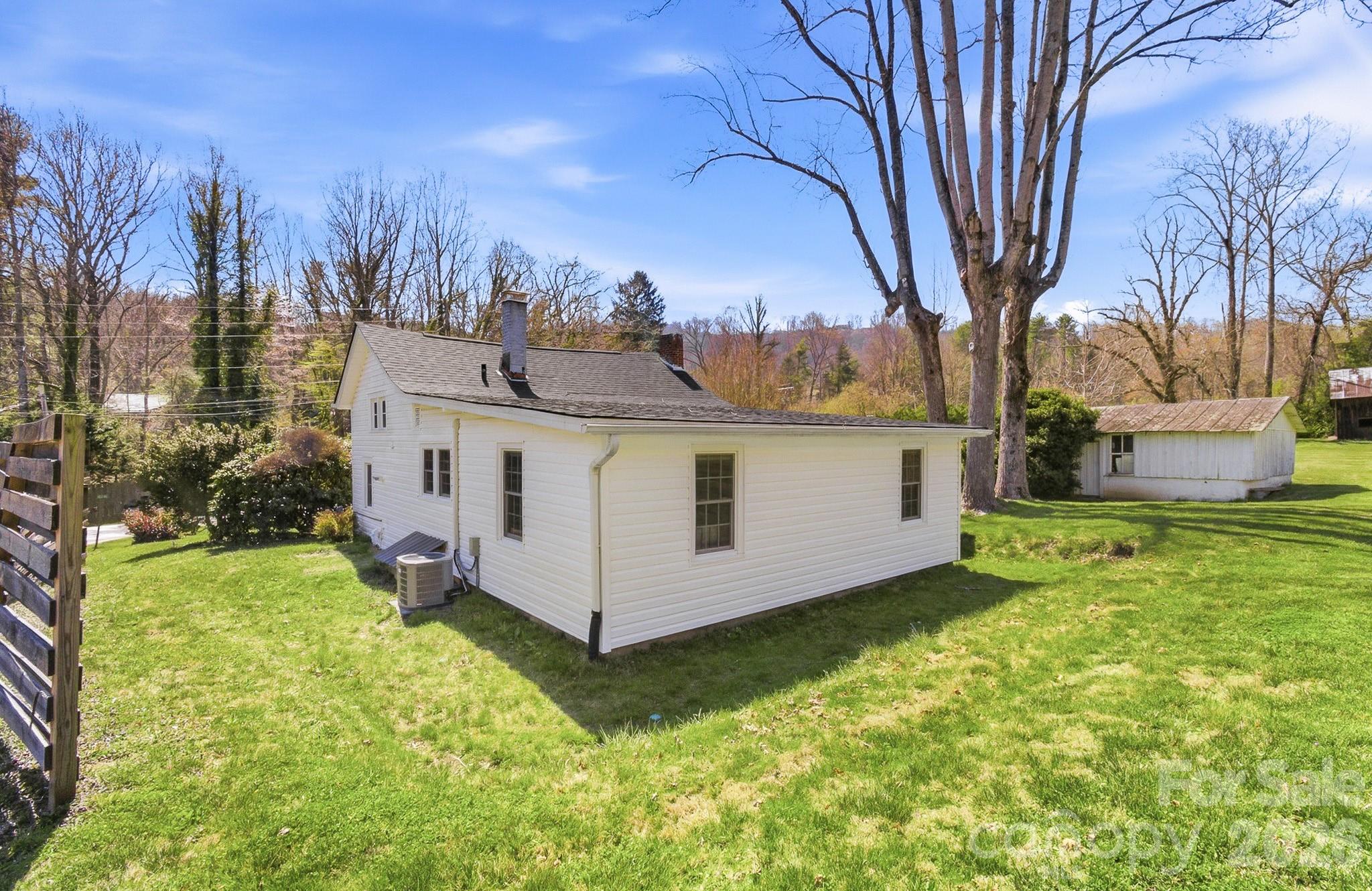 8 Concord Road Asheville NC 28803