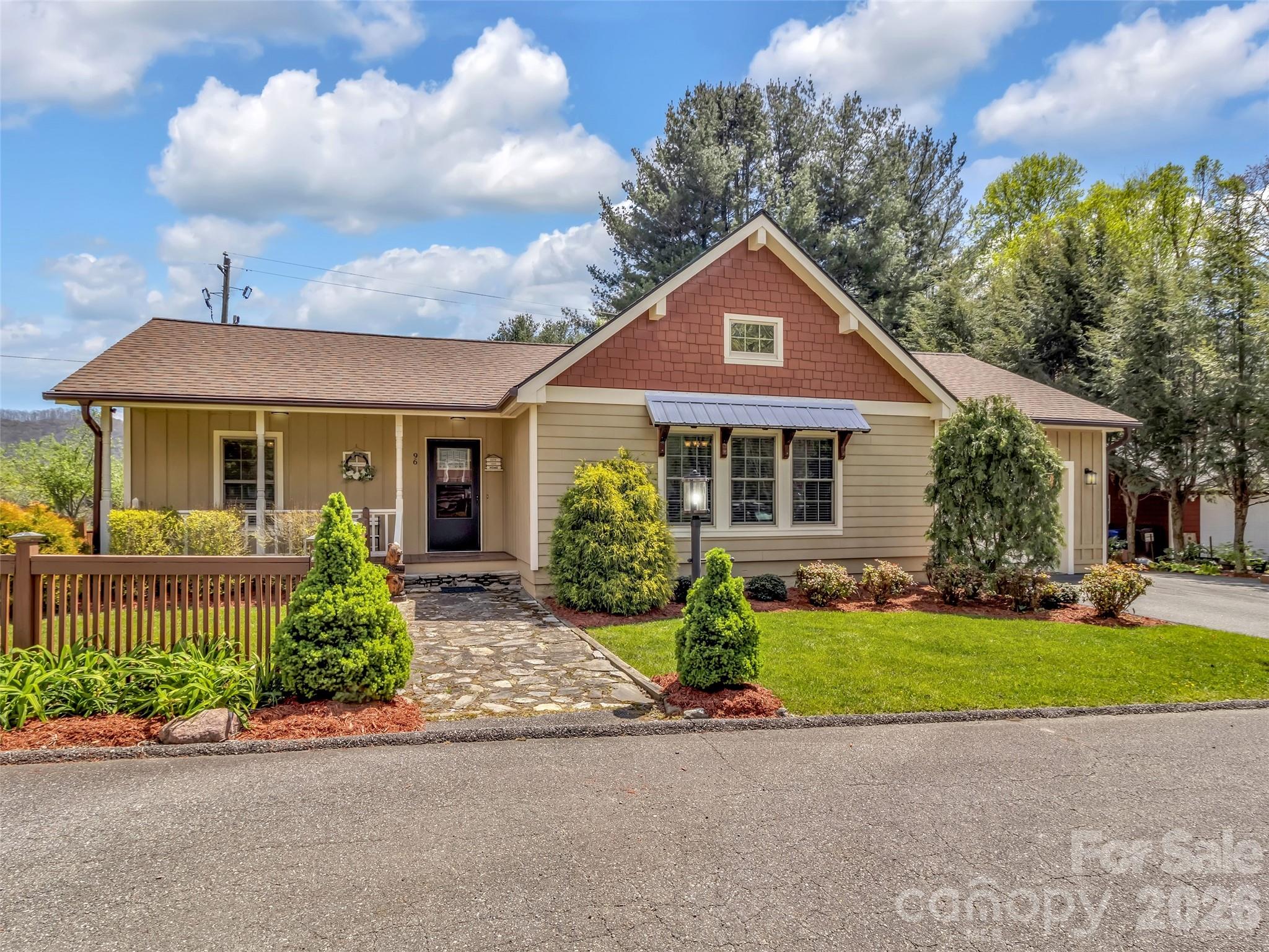 Maggie Valley NC, 96 Garden Court