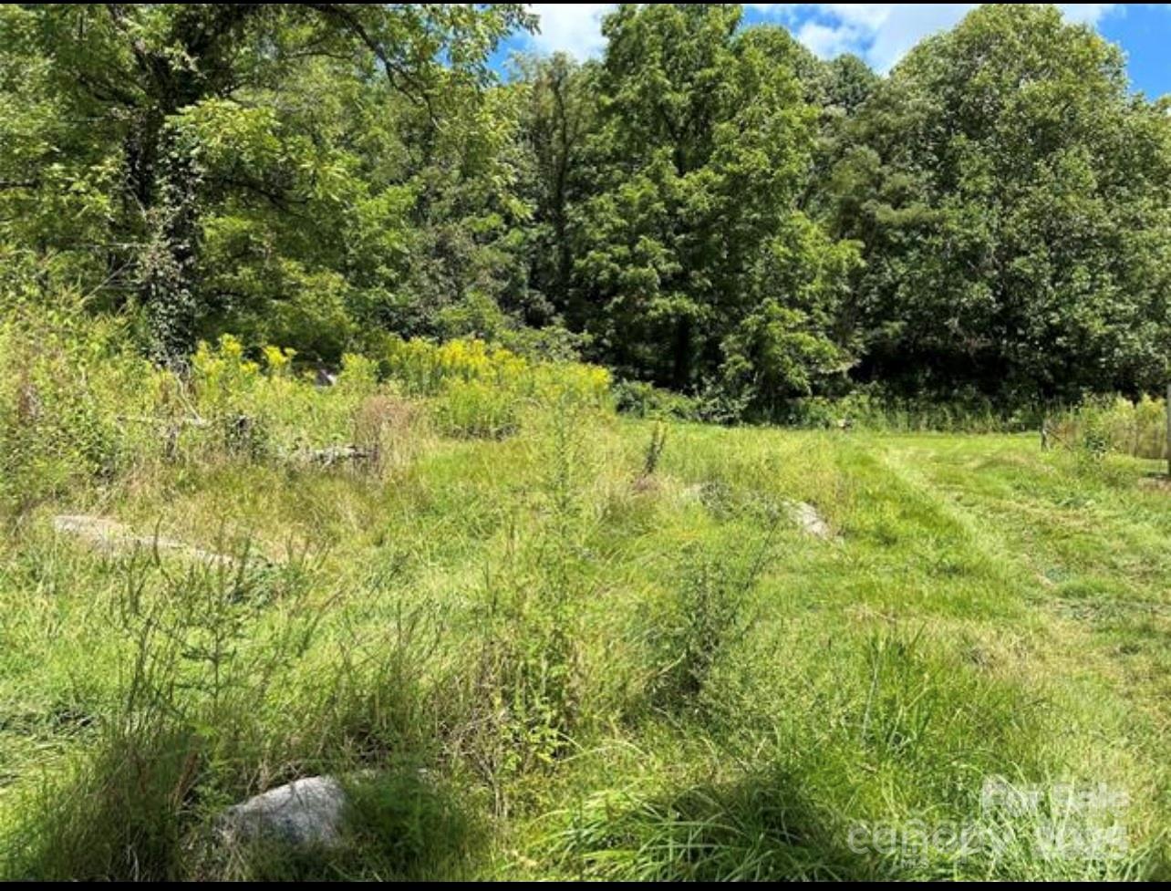 108 Lanning Road Clyde NC 28721