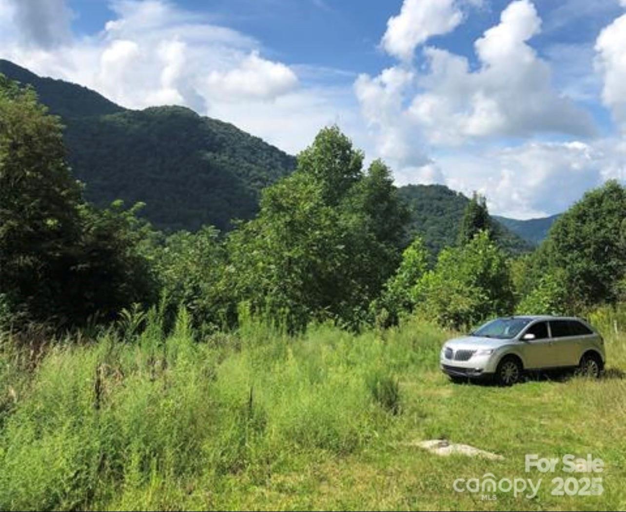 108 Lanning Road Clyde NC 28721