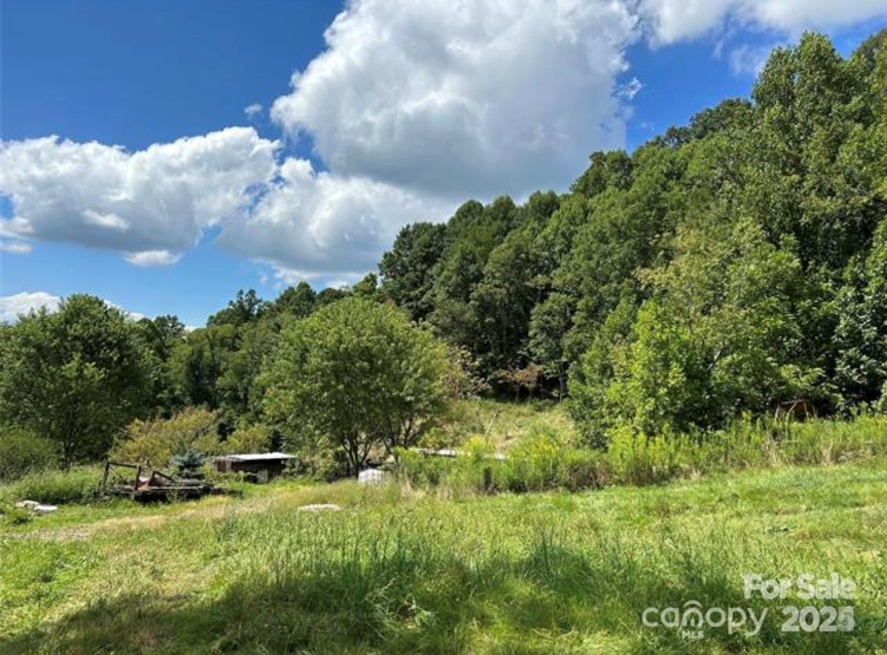 108 Lanning Road Clyde NC 28721