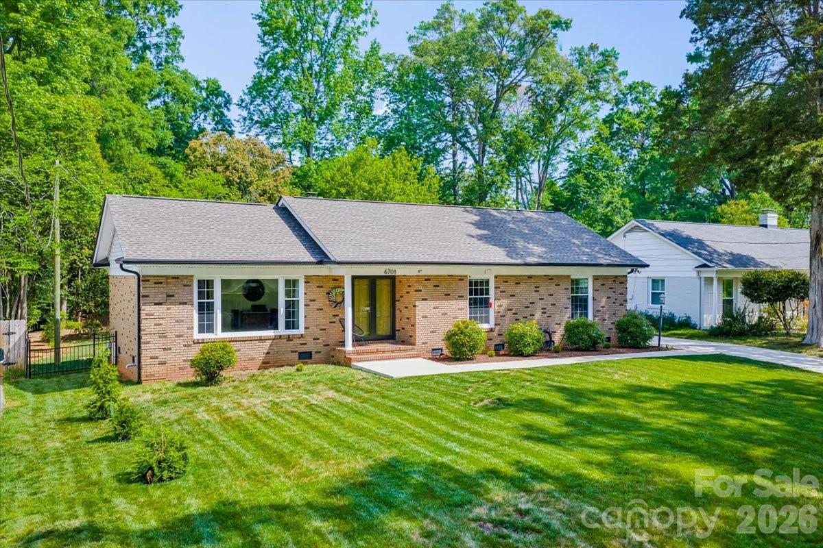 6701 Ronda Avenue Charlotte NC 28211