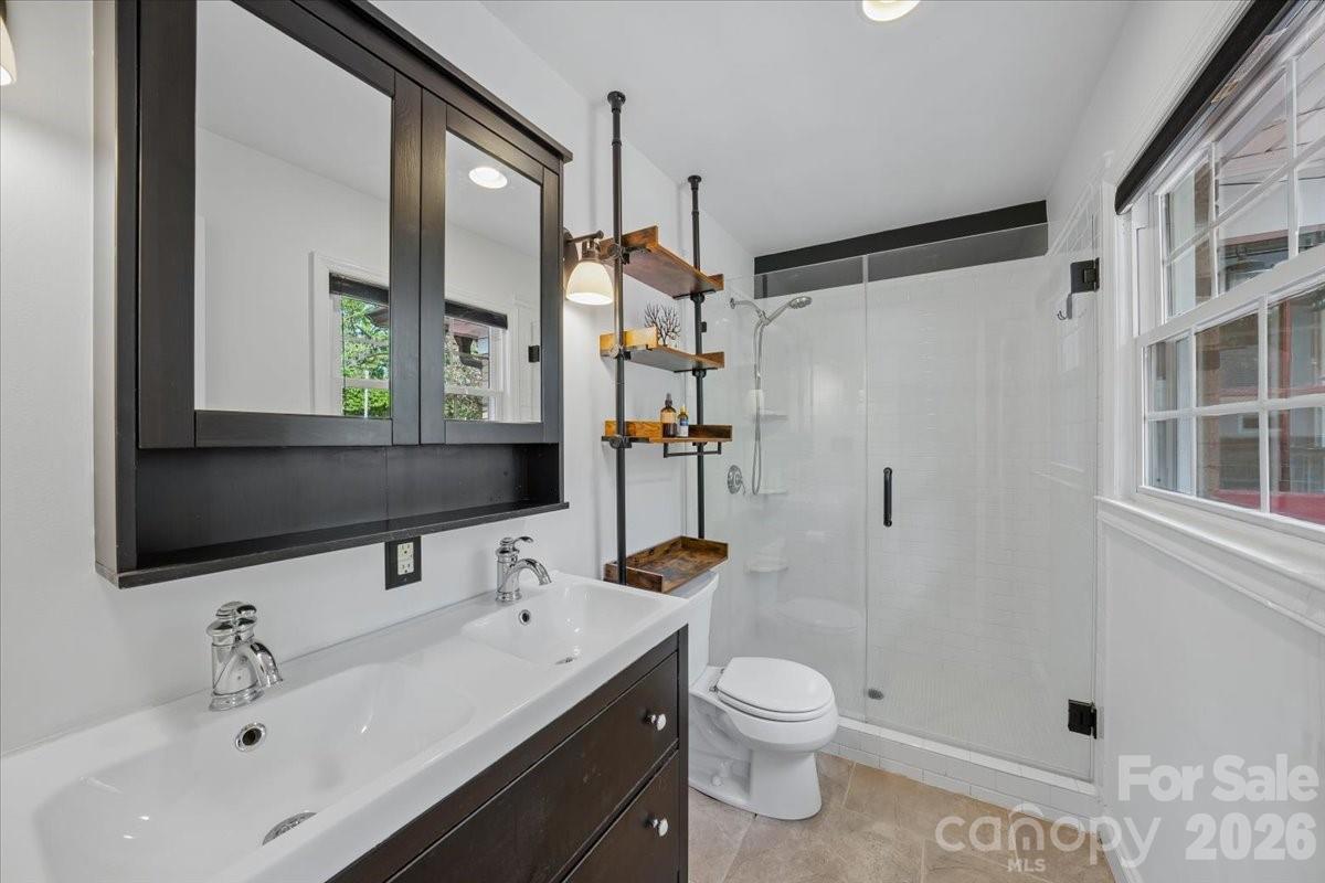 6701 Ronda Avenue Charlotte NC 28211