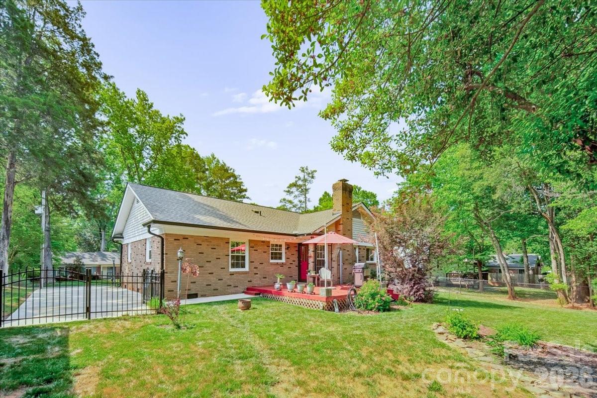 6701 Ronda Avenue Charlotte NC 28211