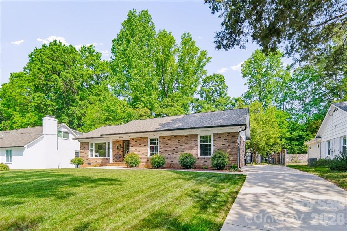6701 Ronda Avenue Charlotte NC 28211