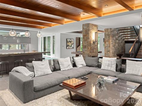 8 Deer Grass Court Arden NC 28704