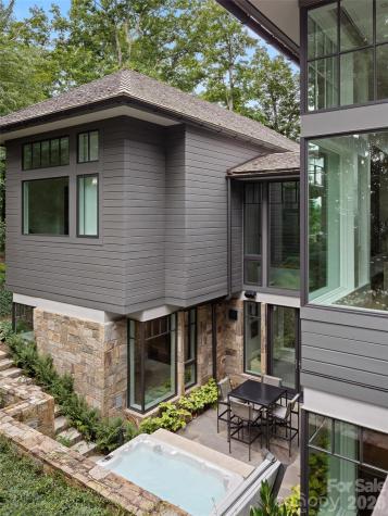 8 Deer Grass Court Arden NC 28704