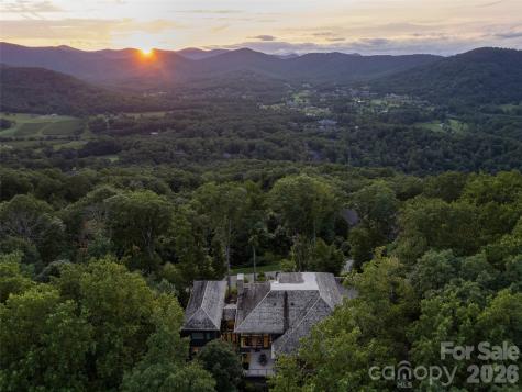 8 Deer Grass Court Arden NC 28704