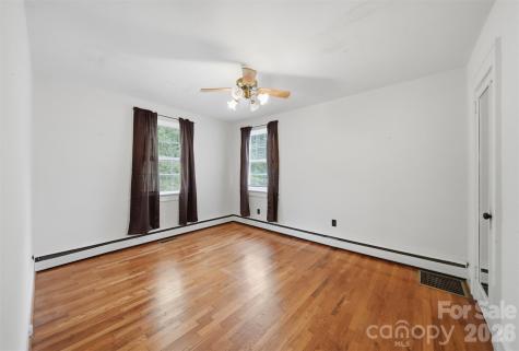 2711 SE 8th Avenue SE Hickory NC 28602