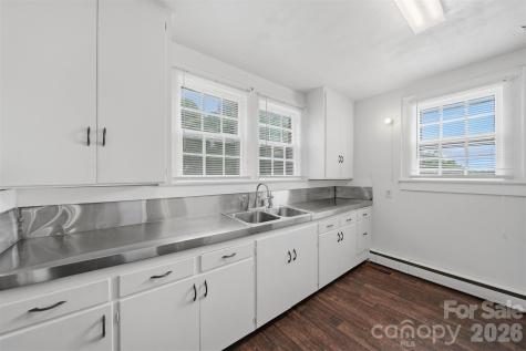 2711 SE 8th Avenue SE Hickory NC 28602