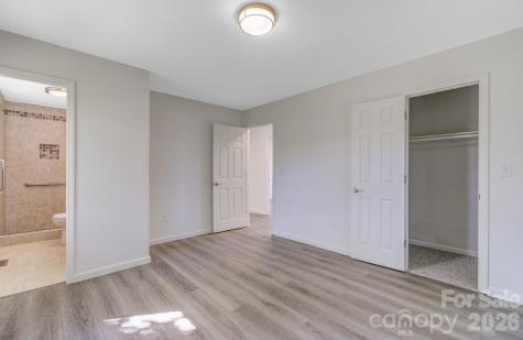 1248 Jenkins Valley Road Alexander NC 28701