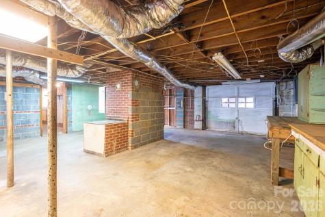 608 N State Street Lincolnton NC 28092