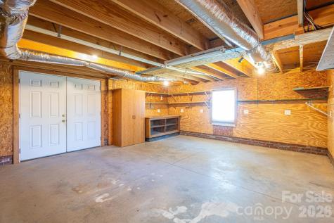 608 N State Street Lincolnton NC 28092