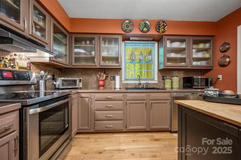 144 Beechwood Drive Columbus NC 28722