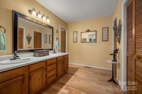 144 Beechwood Drive Columbus NC 28722