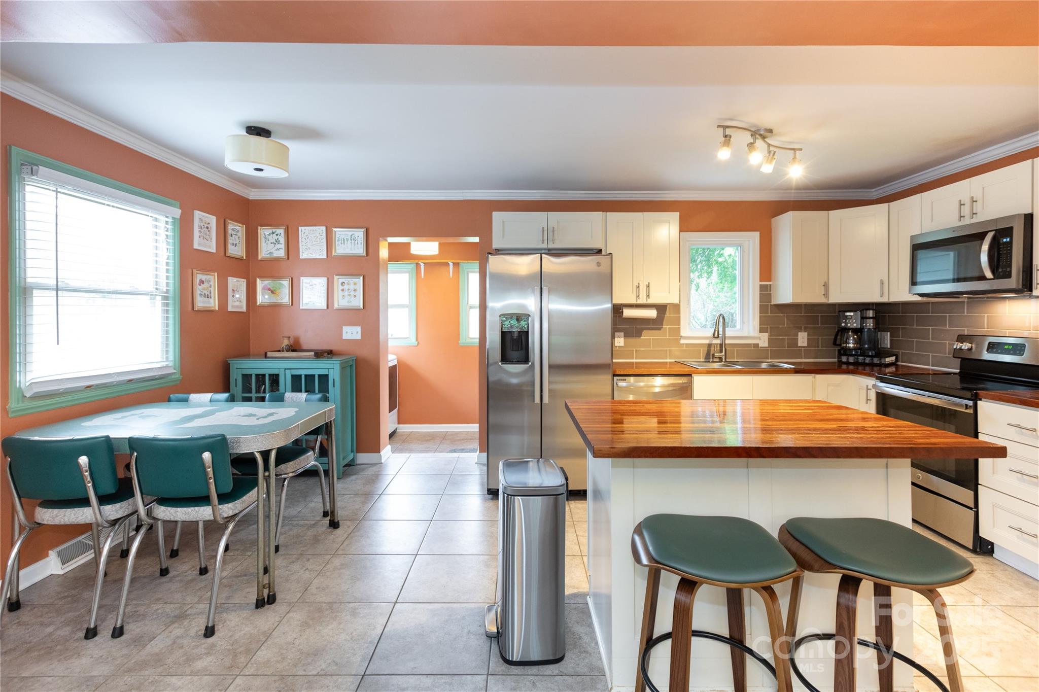 4244 Donnybrook Place Charlotte NC 28205