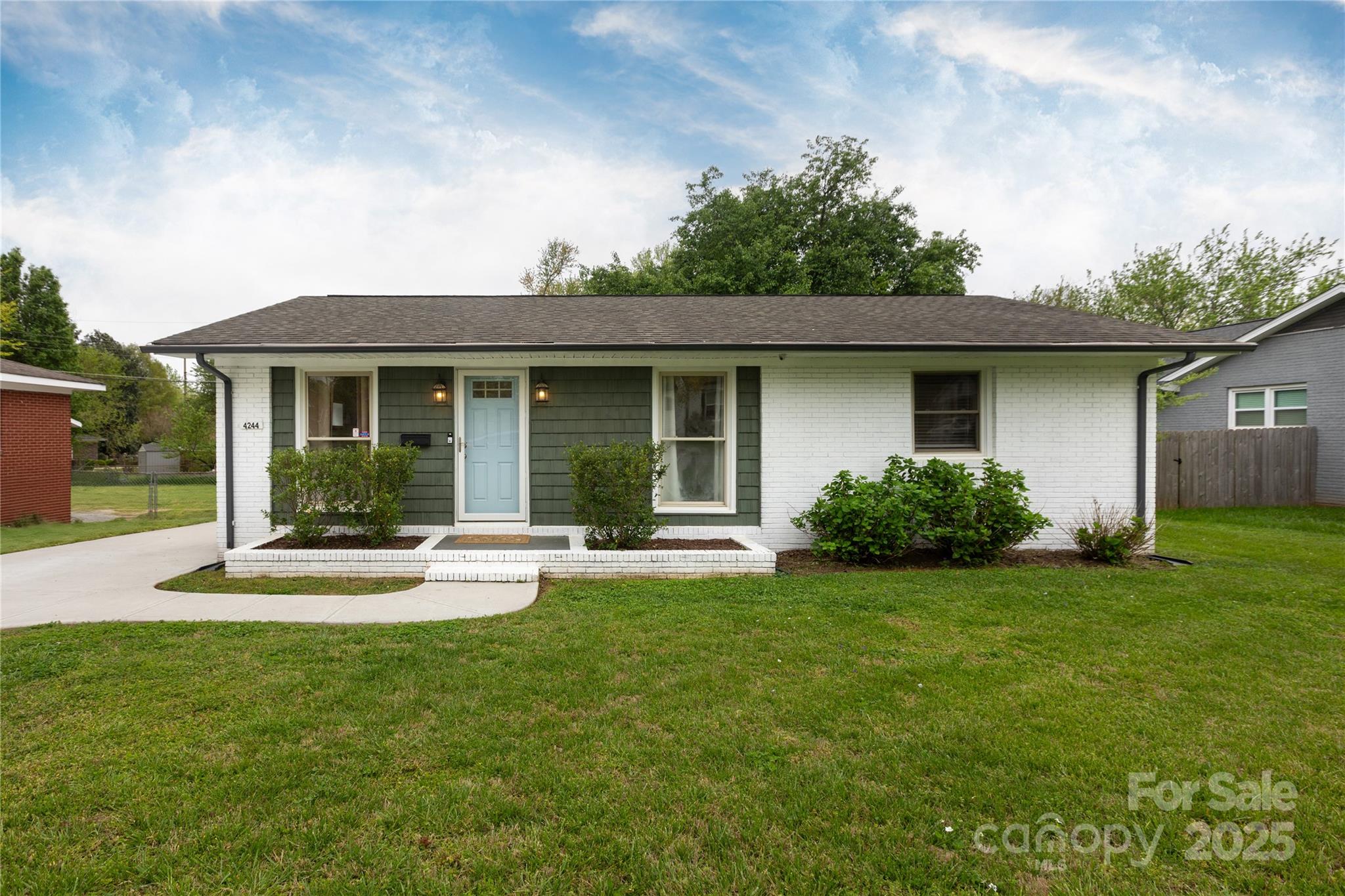 4244 Donnybrook Place Charlotte NC 28205