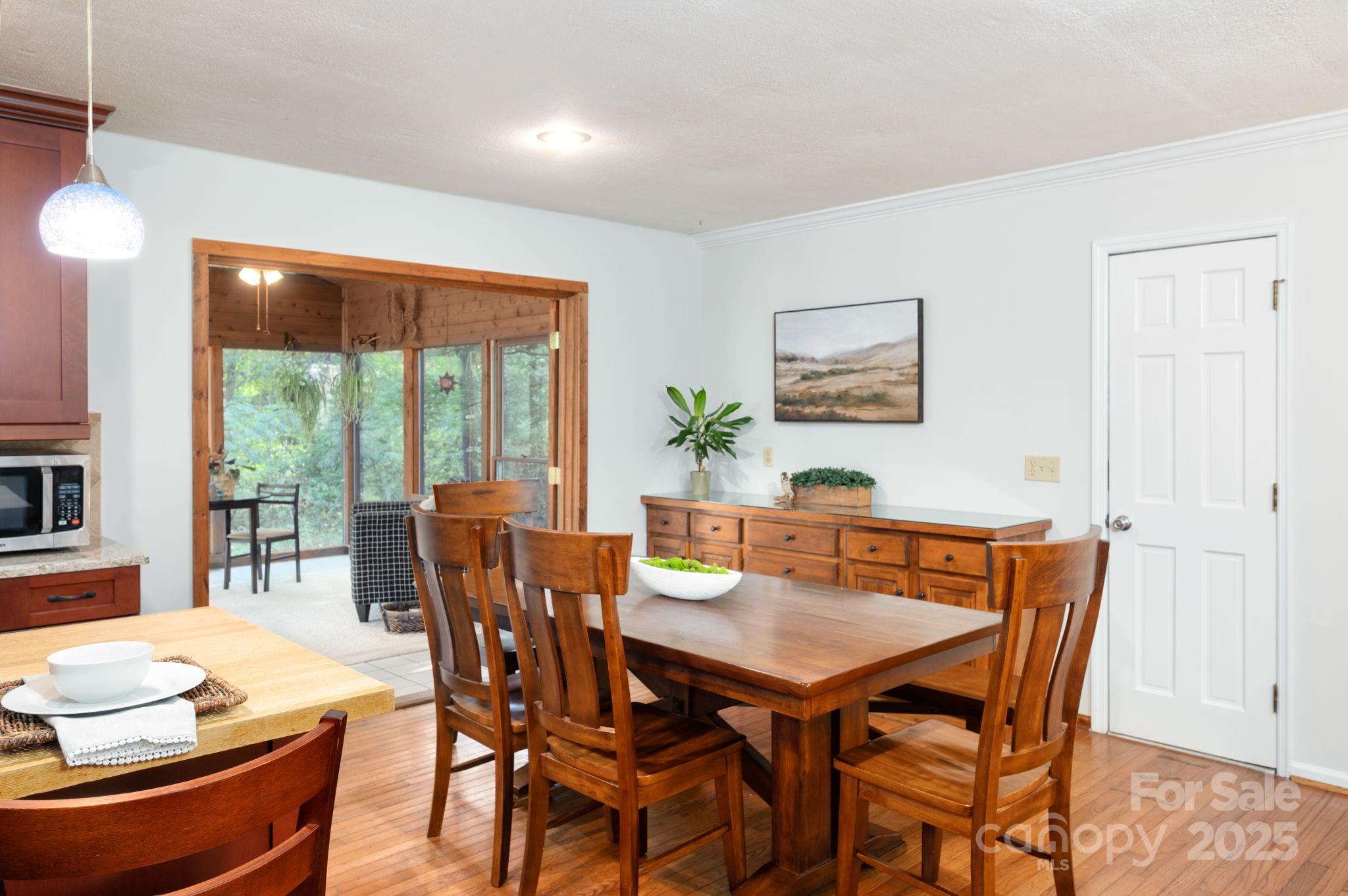 16 Sunnycrest Drive Asheville NC 28805