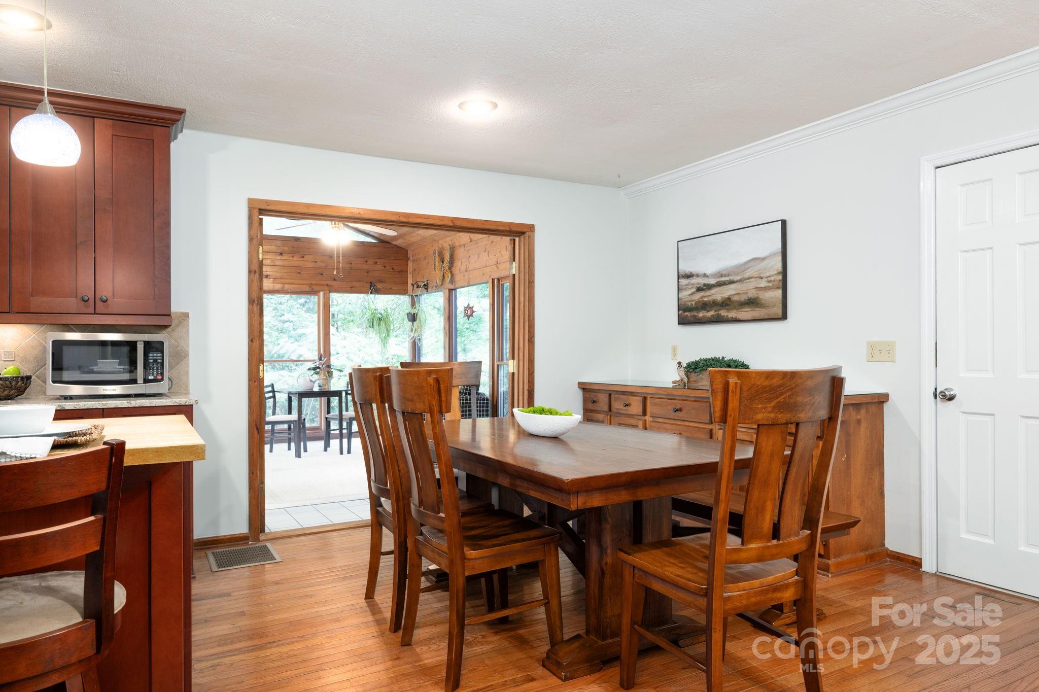 16 Sunnycrest Drive Asheville NC 28805