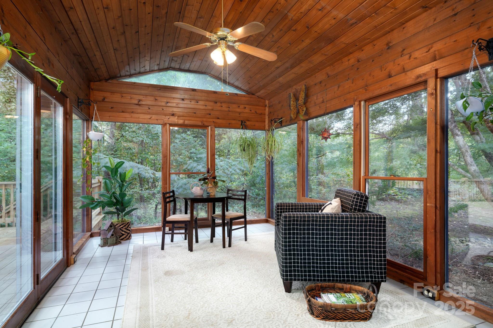 16 Sunnycrest Drive Asheville NC 28805