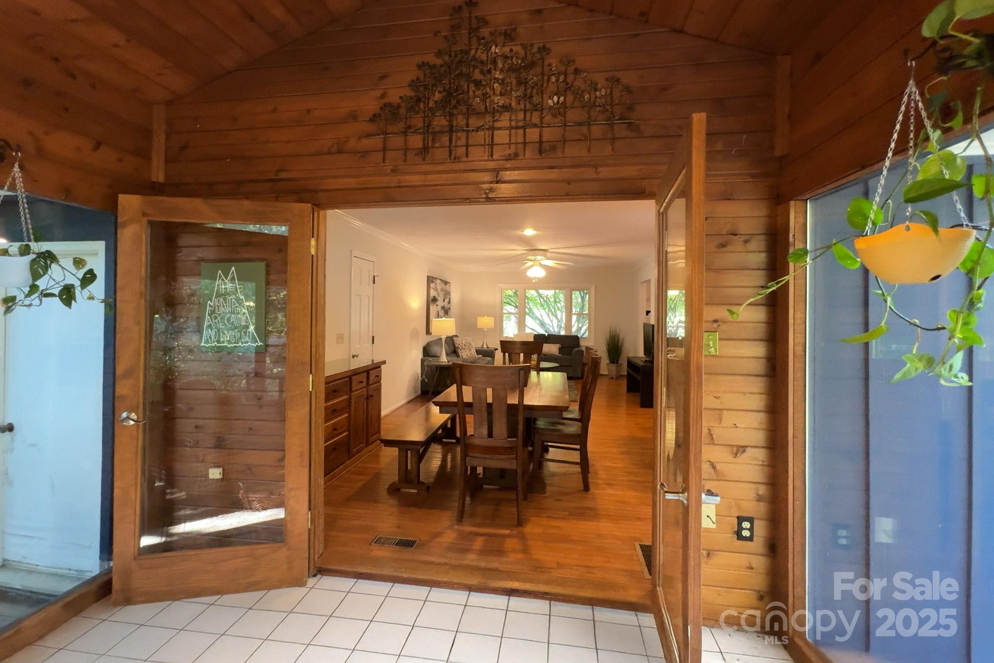 16 Sunnycrest Drive Asheville NC 28805