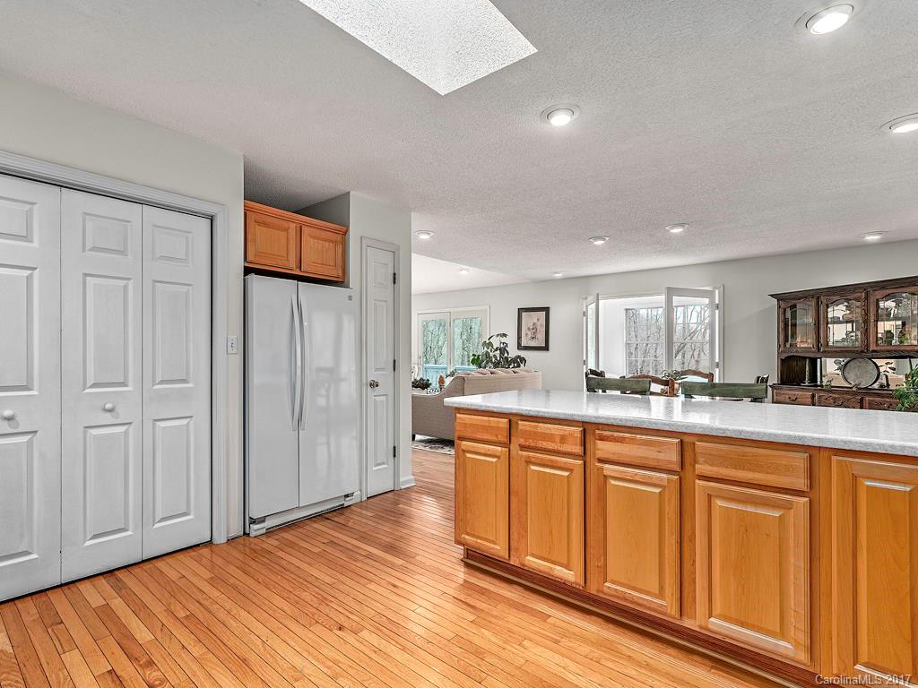 6 Chestnut Mountain Lane Asheville NC 28803