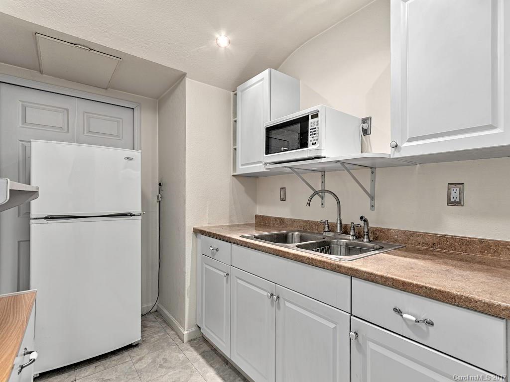 6 Chestnut Mountain Lane Asheville NC 28803